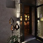 Petit Confidentiel Hotel