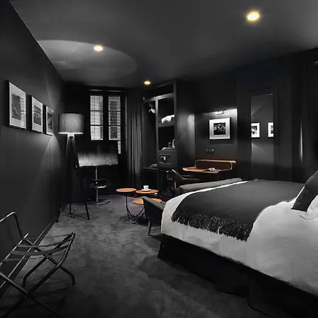 Petit Confidentiel Otel 5*