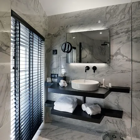 Hotel Petit Confidentiel