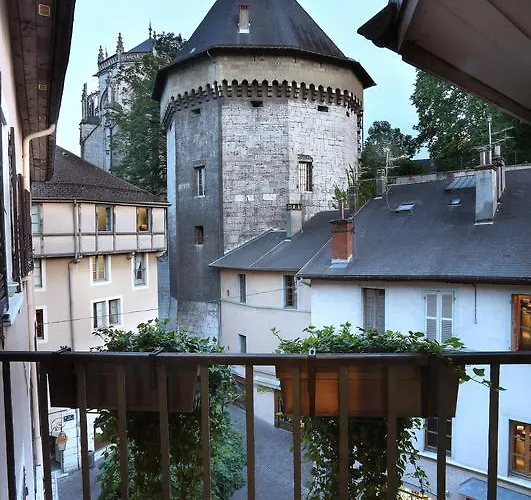 Petit Confidentiel Hotel