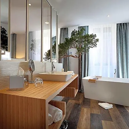 Petit Confidentiel 5* Chambéry