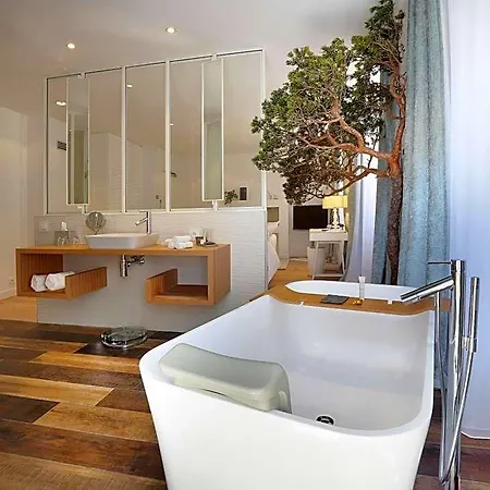 Petit Confidentiel 5* Chambéry