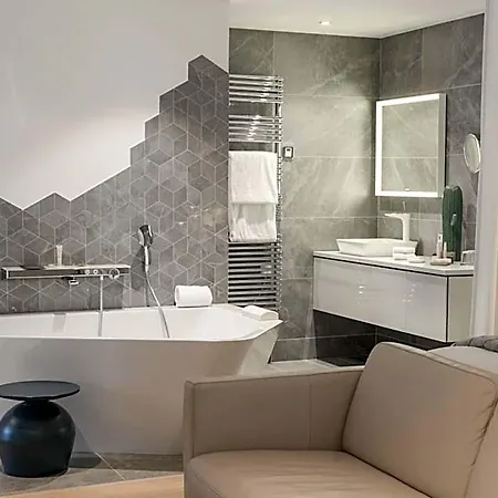 Petit Confidentiel 5* Chambéry