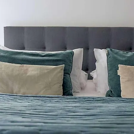 Petit Confidentiel 5* Chambéry