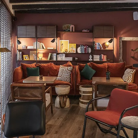 Petit Confidentiel Hotel 5*