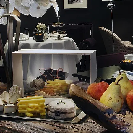 Hotel Petit Confidentiel